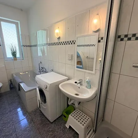 Hébergement de vacances Ganzes Wald & Welle Bis 17 Personen Kamin, Garten, Gratis Parkplatz & Wifi