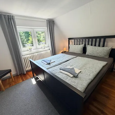 Ganzes Wald & Welle Bis 17 Personen Kamin, Garten, Gratis Parkplatz & Wifi * Graal-Mueritz