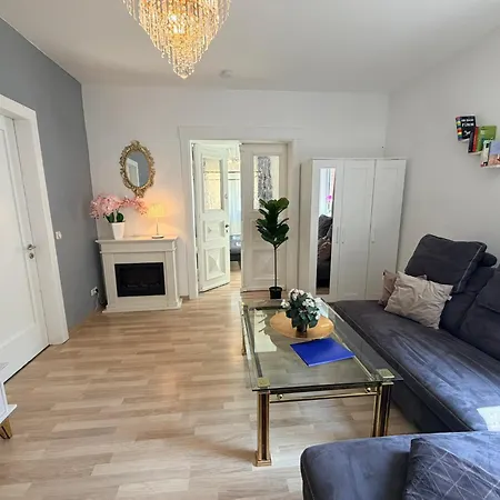 Ganzes Wald & Welle Bis 17 Personen Kamin, Garten, Gratis Parkplatz & Wifi