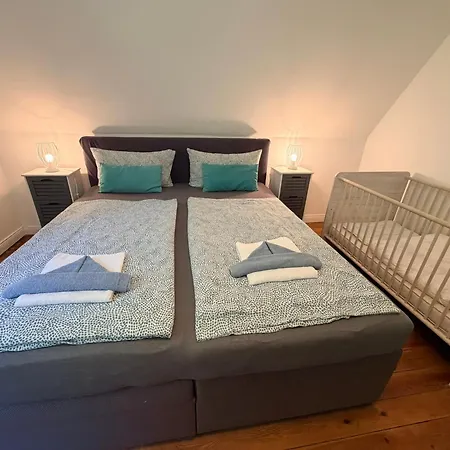 Ganzes Wald & Welle Bis 17 Personen Kamin, Garten, Gratis Parkplatz & Wifi Hébergement de vacances *